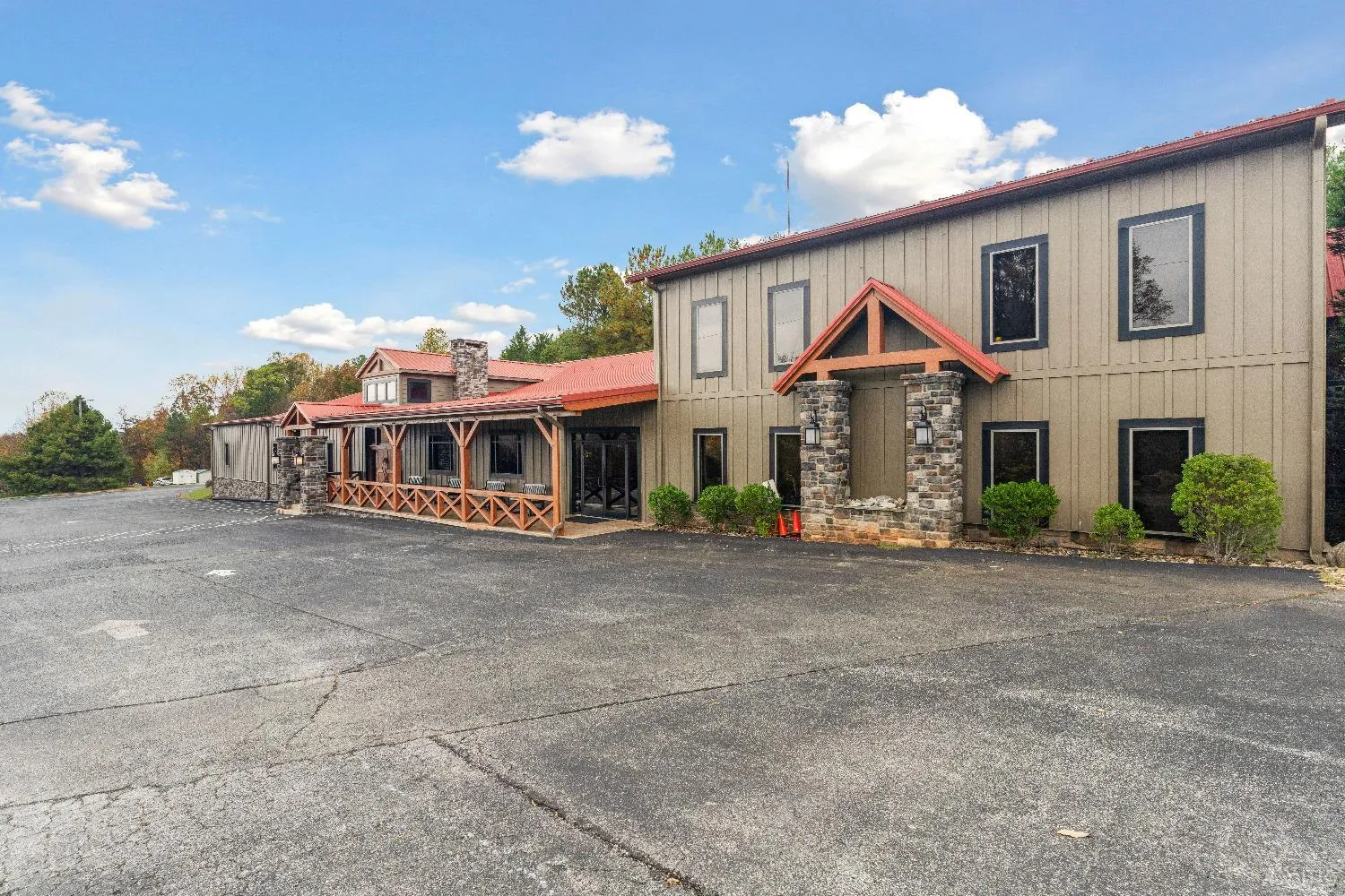 Rivermont-Schools-Lynchburg-Leesville-Building